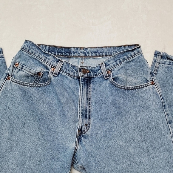 VINTAGE Levi's 560 Grunge Mid Wash Stone Wash Loose Raw Cut Distressed Jeans - Picture 5 of 12